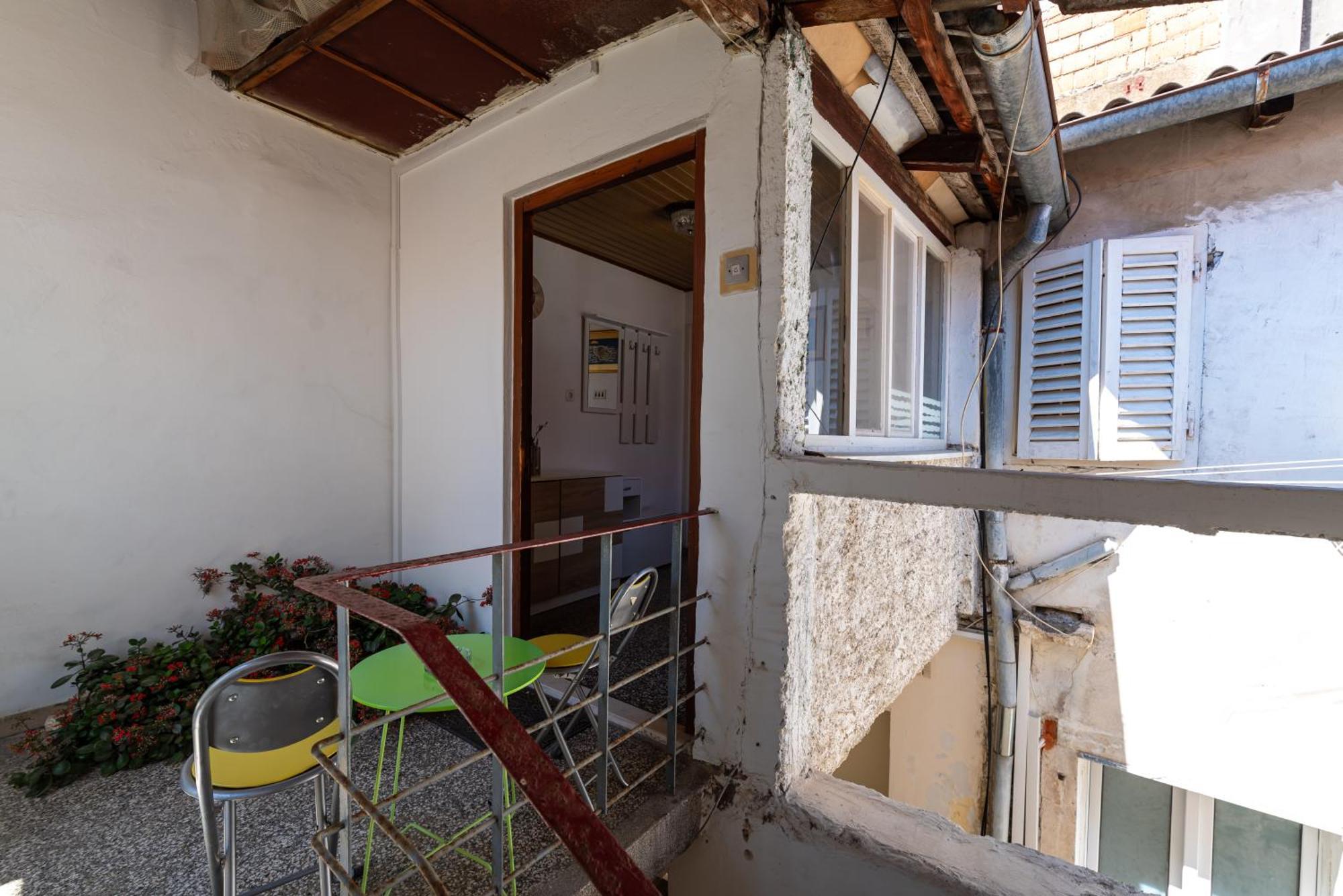 Timeless Antique Old Town With Terrace Apartment Zadar Bagian luar foto