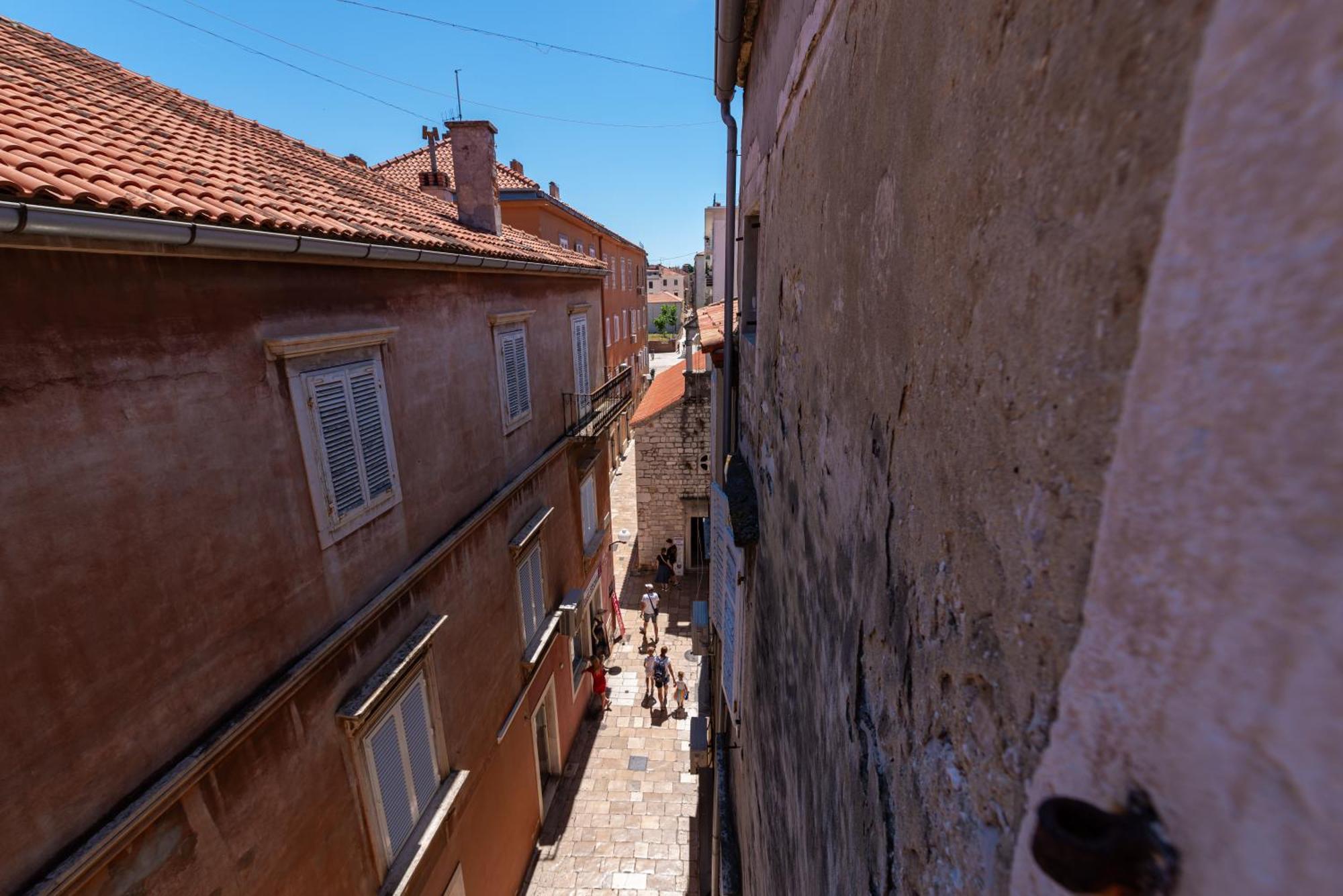 Timeless Antique Old Town With Terrace Apartment Zadar Bagian luar foto